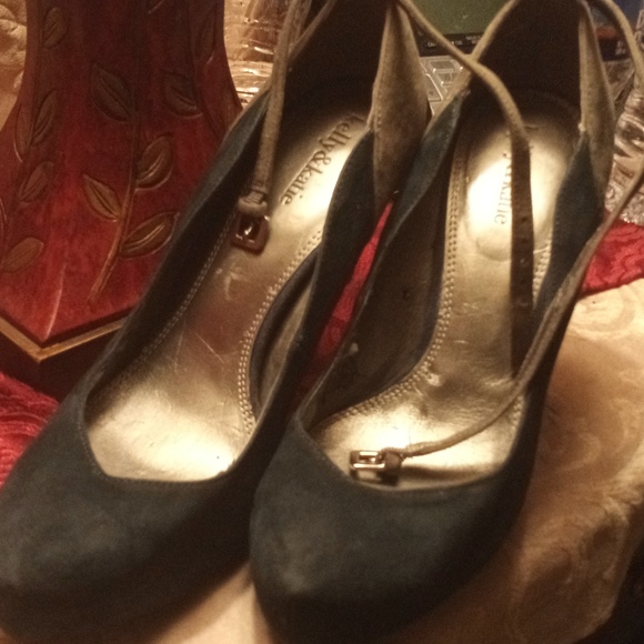 2nd pair of Kelly & Katie - Picture 16 of 16